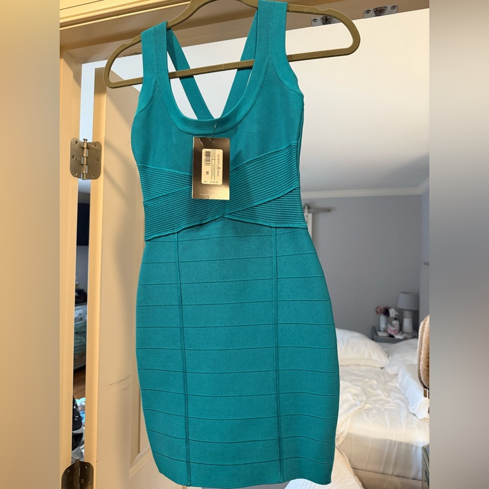 GUESS BY MARCIANO BANDAGE DRESS